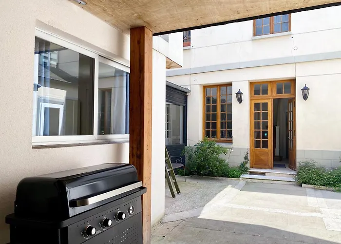 Дом отдыха Ensemble French House - Calme & Chaleureux